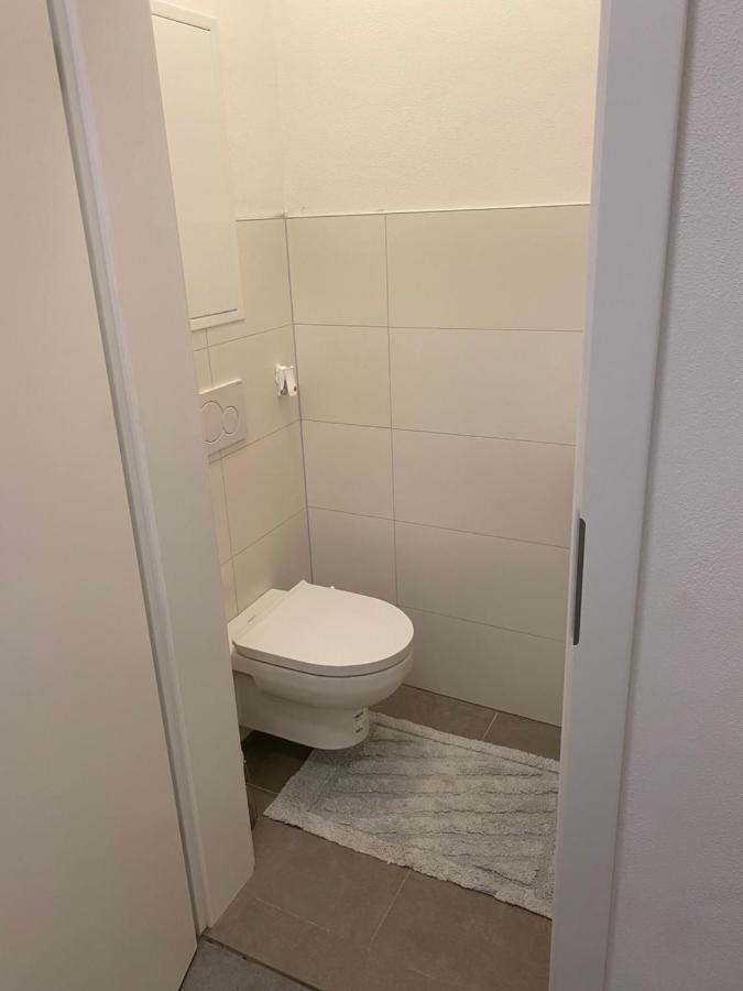 Wohnung City Nord Mit Balkon Herzogsdorf Exterior foto